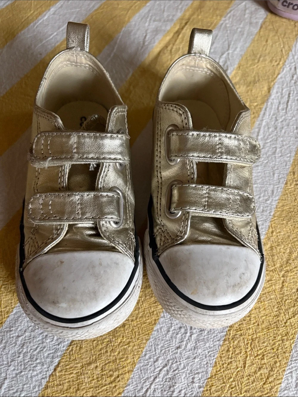 Converse Kids Metallic Gold Velcro Sneakers